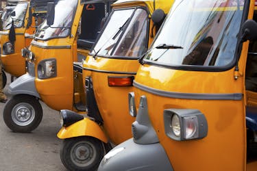 An exhilarating rickshaw or tuk tuk ride through Old Delhi